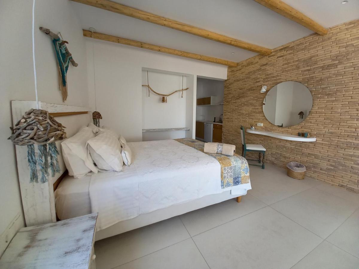 Notus Suites Plakias Esterno foto