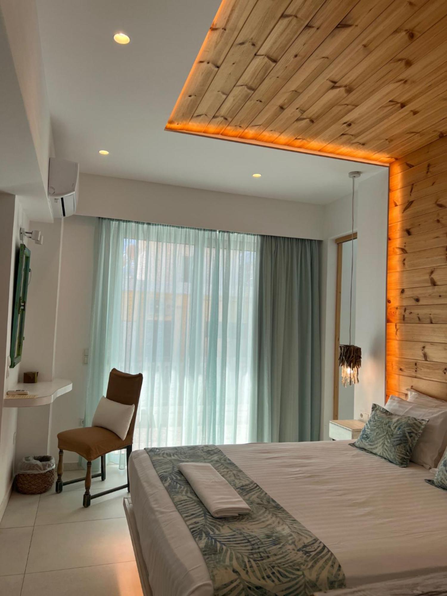 Notus Suites Plakias Esterno foto